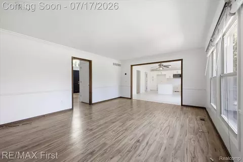 50443 Middle River Dr, Macomb, MI 48044 photo 14