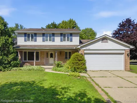 34184 Haldane Dr, Livonia, MI 48152
