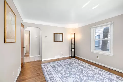Living - 6310 Duncan St, Taylor, MI 48180 photo 2 of 2