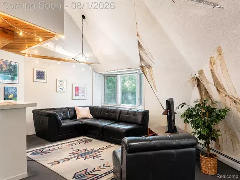 Living - 28966 Sibley Rd, Romulus, MI 48174 photo 2 of 5