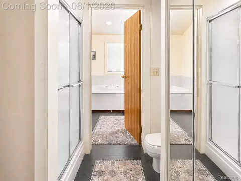 Bath - 28966 Sibley Rd, Romulus, MI 48174 photo 4 of 5
