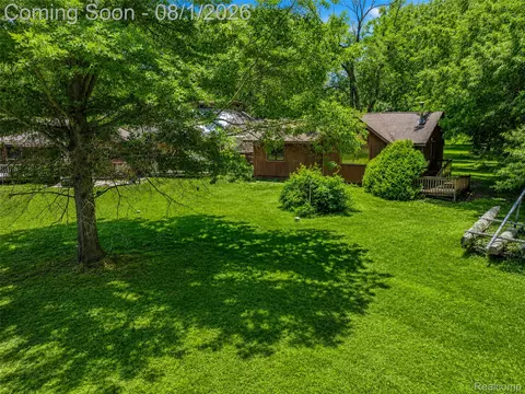 Exterior - 28966 Sibley Rd, Romulus, MI 48174 photo 8 of 12