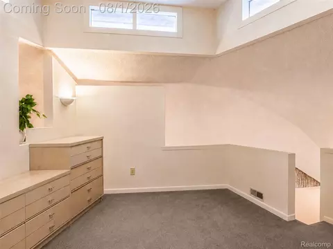 Bedroom - 28966 Sibley Rd, Romulus, MI 48174 photo 3 of 10