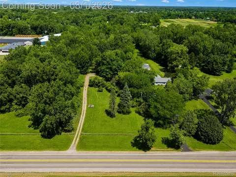 View/Area - 28966 Sibley Rd, Romulus, MI 48174 photo 3 of 6