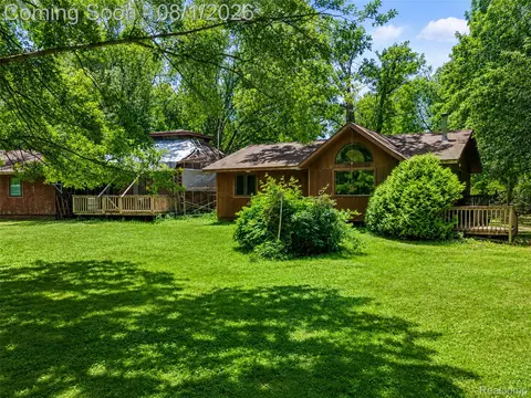 Exterior - 28966 Sibley Rd, Romulus, MI 48174 photo 6 of 12