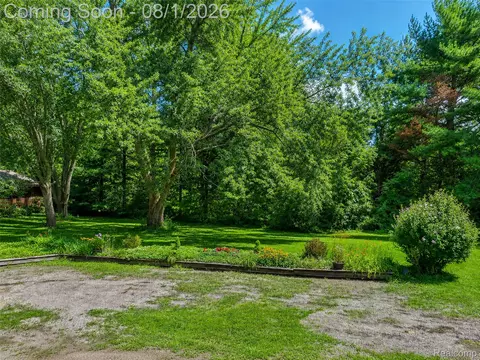 Exterior - 28966 Sibley Rd, Romulus, MI 48174 photo 10 of 12