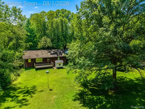 Exterior - 28966 Sibley Rd, Romulus, MI 48174 photo 9 of 12