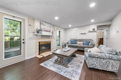 21699 Brookside North Dr, Macomb, MI 48044 photo 7