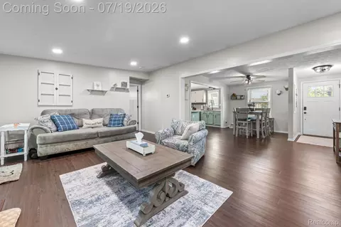 21699 Brookside North Dr, Macomb, MI 48044 photo 8