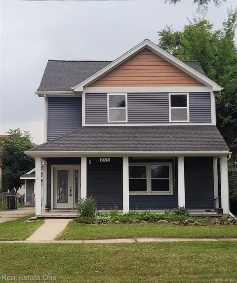2715 3rd St, Wyandotte, MI 48192