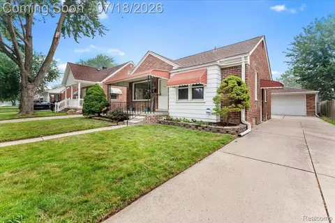 4191 Duplex Ave N, Lincoln Park, MI 48146