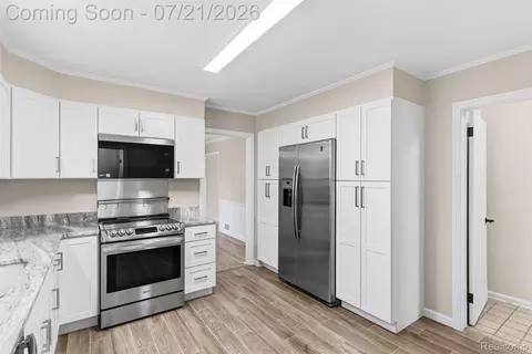 Kitchen - 1815 E 2nd St, Flint, MI 48503 photo 4 of 4