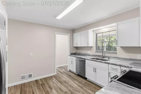 Kitchen - 1815 E 2nd St, Flint, MI 48503 photo 1 of 4