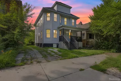 41 Richton St, Highland Park, MI 48203