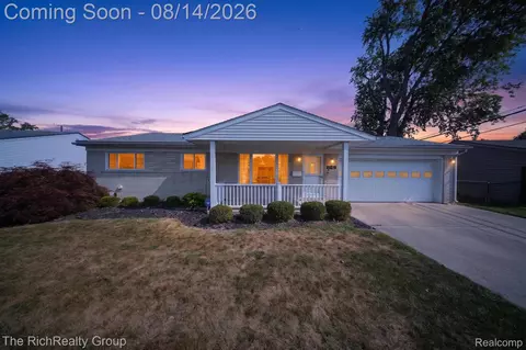 33670 Lacrosse St, Westland, MI 48185