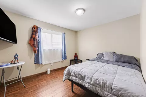 Bedroom - 37400 Hacker Dr, Sterling Heights, MI 48310 photo 1 of 4