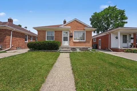 1058 Detroit Ave, Lincoln Park, MI 48146
