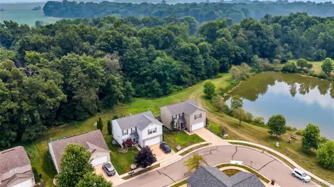 2792 Kalkaska River Dr, Handy, MI 48836