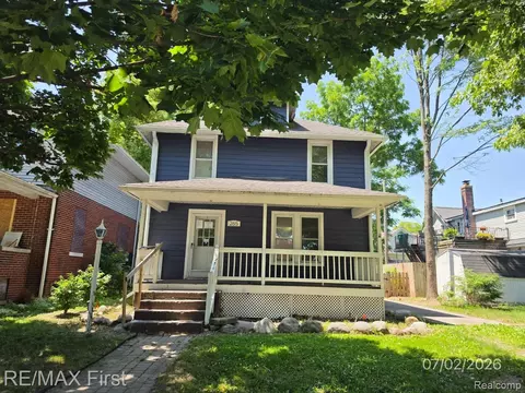 265 North Ave, Mount Clemens, MI 48043