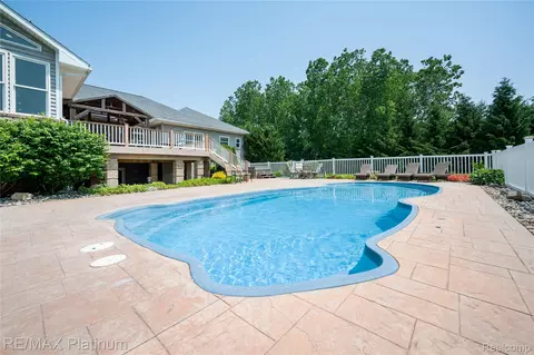 Exterior - 8922 Mcclements Rd, Brighton, MI 48114 photo 5 of 12