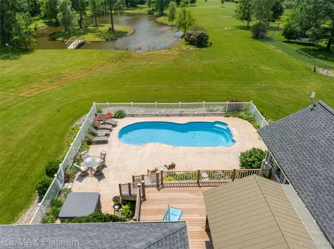 Exterior - 8922 Mcclements Rd, Brighton, MI 48114 photo 9 of 12