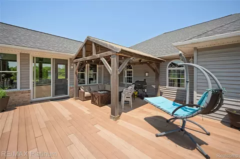 Exterior - 8922 Mcclements Rd, Brighton, MI 48114 photo 3 of 12
