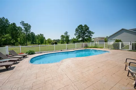Exterior - 8922 Mcclements Rd, Brighton, MI 48114 photo 8 of 12