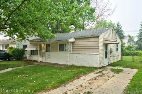 5700 Farnum St, Westland, MI 48186