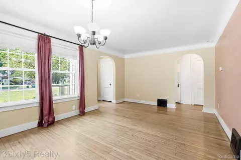 Living - 13599 S Huron River Dr, Romulus, MI 48174 photo 2 of 4