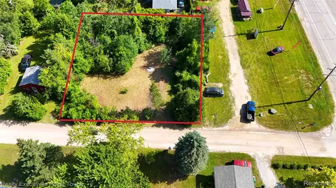 7266 Southwood Rd, Worth, MI 48450