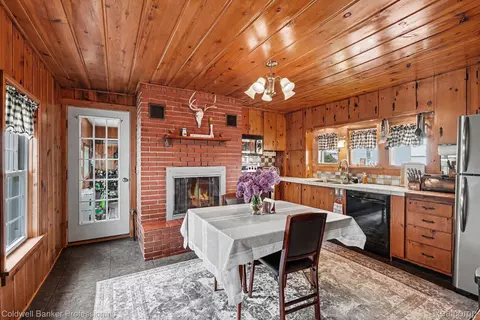 Kitchen - 3105 E Dodge Rd, Thetford, MI 48420 photo 1 of 2