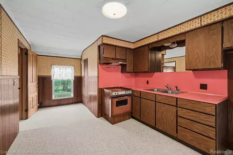 Kitchen - 3105 E Dodge Rd, Thetford, MI 48420 photo 2 of 2