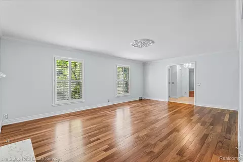 Living - 1023 Buckingham Rd, Grosse Pointe Park, MI 48230 photo 2 of 3