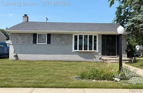 31214 Geraldine St, Westland, MI 48185