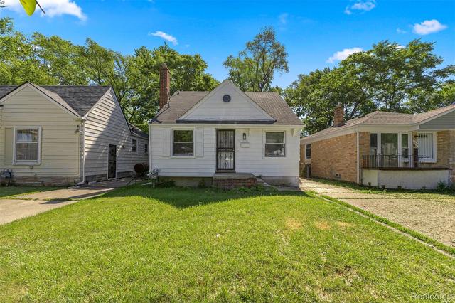 8658 Stahelin Ave, Detroit, MI 48228