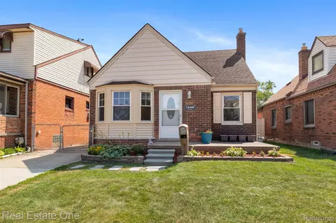15435 Jonas Ave, Allen Park, MI 48101