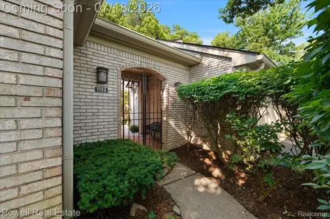1106 Timberview Trl, Bloomfield Hills, MI 48304