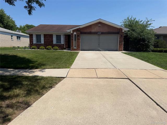 37540 Rosebush St, Sterling Heights, MI 48310