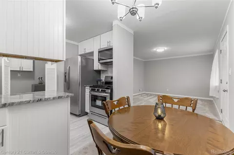 Dining - 7120 Jackson Ave, Taylor, MI 48180 photo 2 of 2