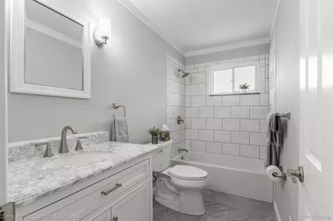 Bath - 7120 Jackson Ave, Taylor, MI 48180 photo 1 of 2