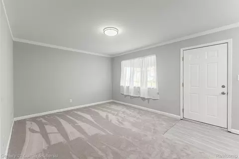 Living - 7120 Jackson Ave, Taylor, MI 48180 photo 1 of 2