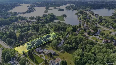 00000 Drahner, Oxford, MI 48371