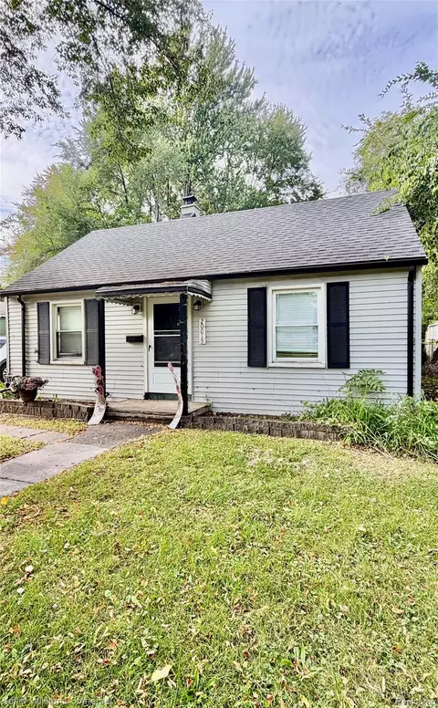 20015 Five Points St, Redford, MI 48240