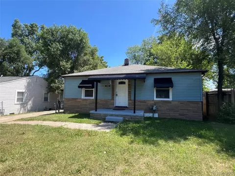 552 N Harris Rd, Ypsilanti, MI 48198