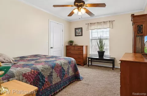 Bedroom - 24494 Edwin, Flat Rock, MI 48134 photo 3 of 6
