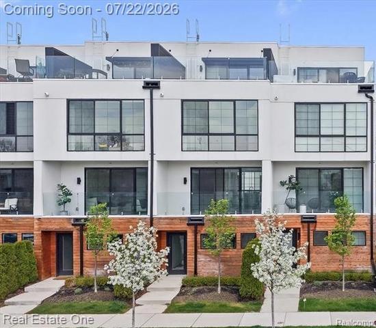 533 E Harrison Ave #38, Royal Oak, MI 48067
