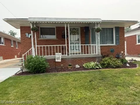 15195 Russell Ave, Allen Park, MI 48101
