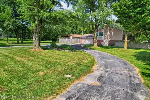 7990 Tower Rd, South Lyon, MI 48178