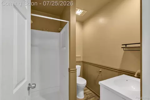 Bath - 2630 Queen St, Dearborn, MI 48124 photo 3 of 3