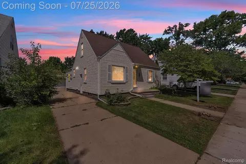 2630 Queen St, Dearborn, MI 48124